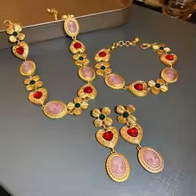 Medieval Vintage Flower Portrait Necklaces for Women Heart-shaped Rhinestones Bracelet Palace Dangle Earrings Jewellery Sets K
